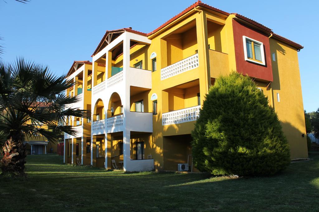 Despotiko Apt. Hotel & Suites Торони Екстериор снимка