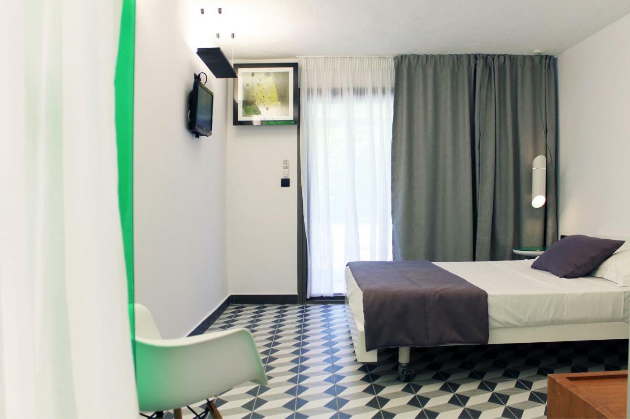 Despotiko Apt. Hotel & Suites Торони Стая снимка
